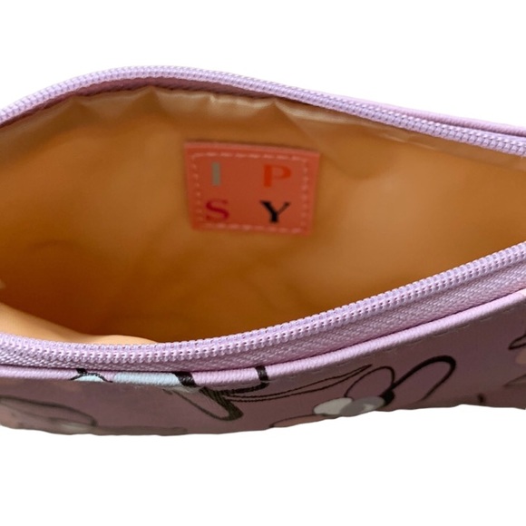 Purple dragonfly makeup bag - Picture 2 of 3